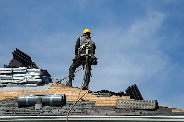 Professional Roofing technician working in Gratis, OH